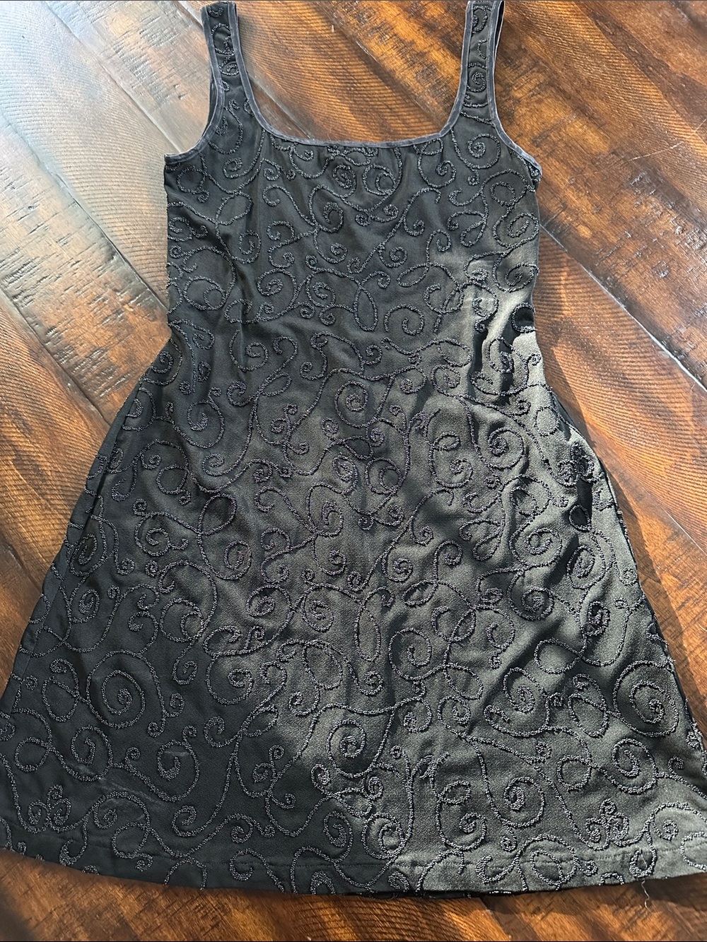 Vintage Alexia Admor Black Embroidered Mini Dress — worn once!